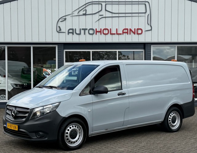 MERCEDES-BENZ VITO 114 CDI 100KW 136PK L2H1 EURO 6 4X4 AIRCO/ CRUISE CONTROL/ NAVIGATIE/ 100% DEALERONDERHOUDEN, Autoholland Van
