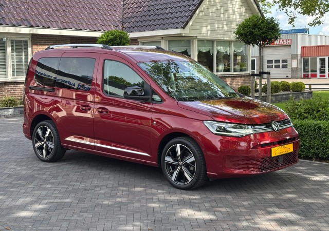 VOLKSWAGEN CADDY 1.5 TSI 115pk DSG STYLE, Panodak,  Led, Standkachel, Trekhaak, , H.Bloemert Auto's, Staphorst