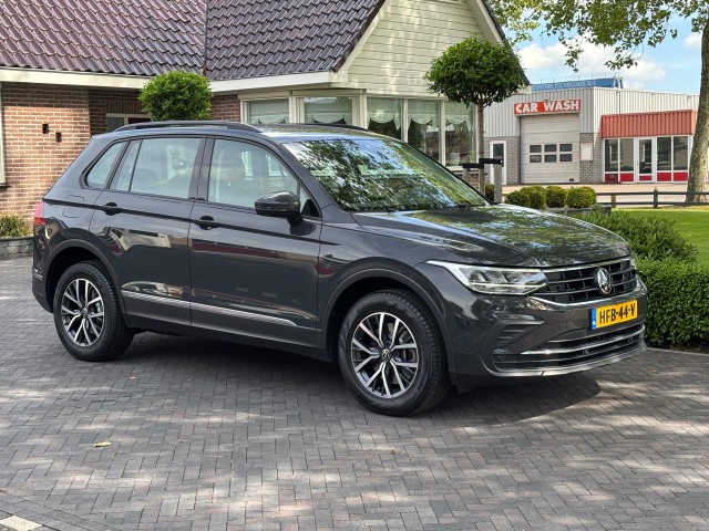 VOLKSWAGEN TIGUAN 1.4 TSI eHybrid  Bussines+ 245pk DSG, Navi, LED, ACC, Trekhaak,, H.Bloemert Auto's, Staphorst