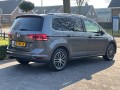 VOLKSWAGEN TOURAN 1.4 TSI 150pk Highline DSG, 7 pers, LED, Navi, Pano, ACC, Trekhaak, Camera, H.Bloemert Auto's, Staphorst