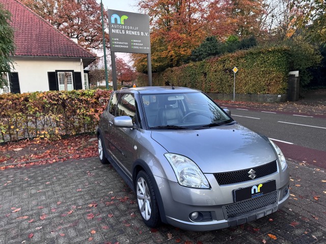 SUZUKI SWIFT 1.3/Airco/NAP/Leer/elektr ramen, Autobedrijf Niels Renes BV, Baarn