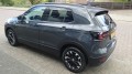 VOLKSWAGEN T-CROSS 1.0 TSI - LIFE  *  AUTOMAAT * A.C * NAVI * L.M.V * CRUISE *APPLE-CARPLAY *, Auto Jevi, Velp