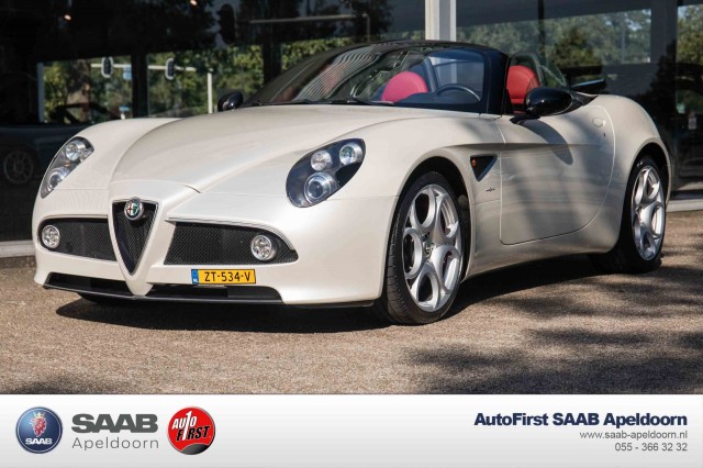 Alfa romeo 8c - Spider 4.7 V8