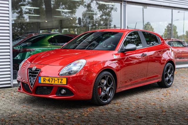 Alfa romeo Giulietta - 1750 TBi Quadrifoglio Verde TCT Rosso Competizione