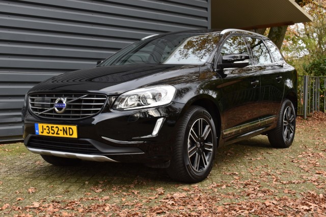 VOLVO XC60 VOLVO XC60 2.0 D4 FWD POLAR+!!! AUTOMAAT!!! 18,894 EURO!!!, Auto Scheper, Noord-Sleen