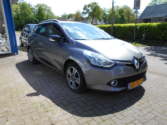 RENAULT CLIO TCe 90PK Night&Day  NL-auto met logische km's !!!  Mooie, nette Autobedrijf Germs Zweeloo, 7851 AA Zweeloo