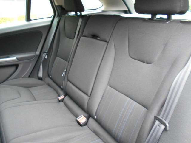 VOLVO V60 T3 Kinetic 150pk  NL-auto !!! Autobedrijf Germs Zweeloo, 7851 AA Zweeloo