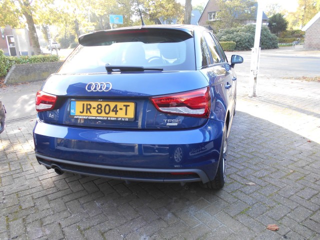 AUDI A1 1.0TFSi Sportback S-Line Adrenaline  Zwart dak !!! Autobedrijf Germs Zweeloo, 7851 AA Zweeloo