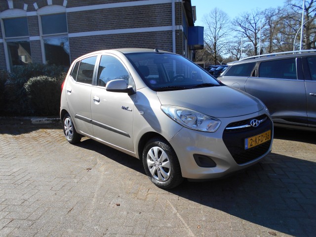 HYUNDAI I10 1.0i  5drs.  Hoge zit !!   Nl-auto ! Autobedrijf Germs Zweeloo, 7851 AA Zweeloo