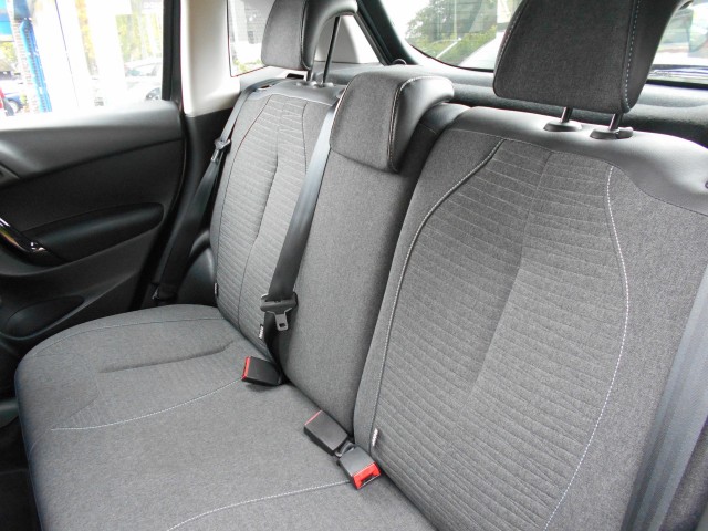 CITROEN C3 1.2i Pure Tech Collection  NL-auto met logische km's !!! Autobedrijf Germs Zweeloo, 7851 AA Zweeloo