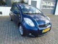 TOYOTA YARIS 1.3 VVTI DYNAMIC Autobedrijf P. de Hamer, Middelburg