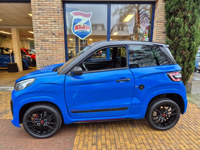 LIGIER JS60 SPORT ULTIMATE     AIRCO + STUURBEKRACHTIGING, Automobielbedrijf Zijp, Purmerend