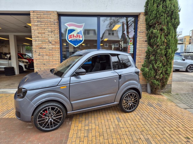 LIGIER MYLI 40TH ANNIVERSARY EDITION  MET STUURBEKRACHTIGING     , Automobielbedrijf Zijp, Purmerend