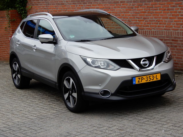 Nissan Qashqai - 1.2  TEKNA  Panoramadak