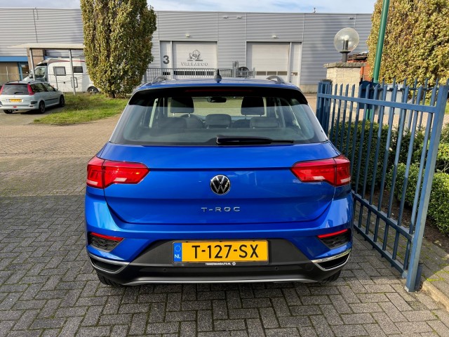VOLKSWAGEN T-ROC 1.5 TSI STYLE BNS Apple Carplay/Android Auto PDC V+ A Timmermans Auto, 5591 RB Heeze