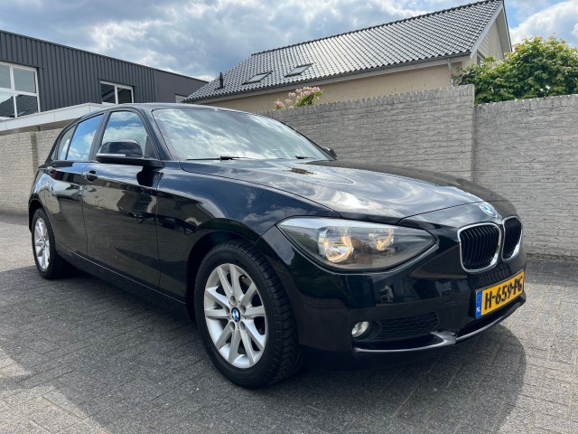 BMW 1-SERIE 114I BUSINESS+ ECC PDC LM Velgen Zeer Mooi Timmermans Auto, 5591 RB Heeze