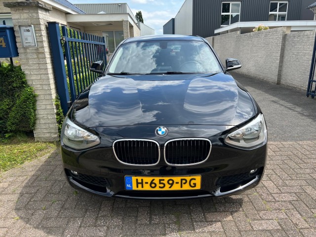 BMW 1-SERIE 114I BUSINESS+ ECC PDC LM Velgen Zeer Mooi Timmermans Auto, 5591 RB Heeze
