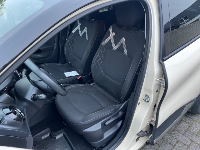RENAULT CAPTUR 0.9 TCE DYNAMIQUE ECC NAVI 17 LM  Bi Tone Camera Timmermans Auto, 5591 RB Heeze