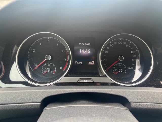 VOLKSWAGEN GOLF 1.4 TSI HL BNS R NAVI PDC V+A XENON LED Timmermans Auto, 5591 RB Heeze