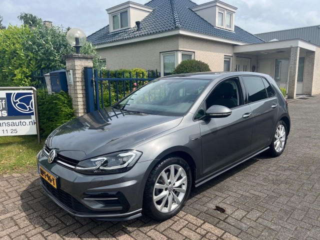 VOLKSWAGEN GOLF 1.4 TSI HL BNS R NAVI PDC V+A XENON LED Timmermans Auto, 5591 RB Heeze
