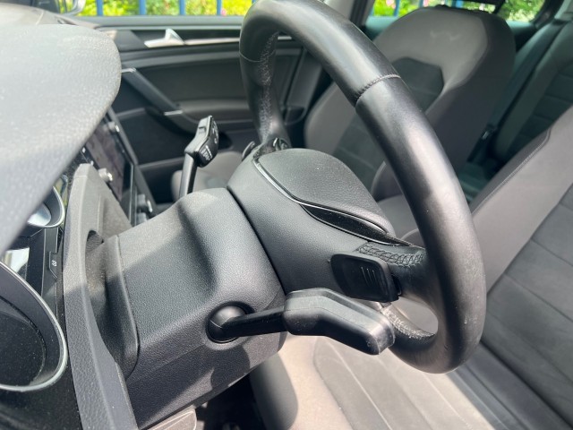 VOLKSWAGEN GOLF 1.4 TSI HL BNS R NAVI PDC V+A XENON LED Timmermans Auto, 5591 RB Heeze