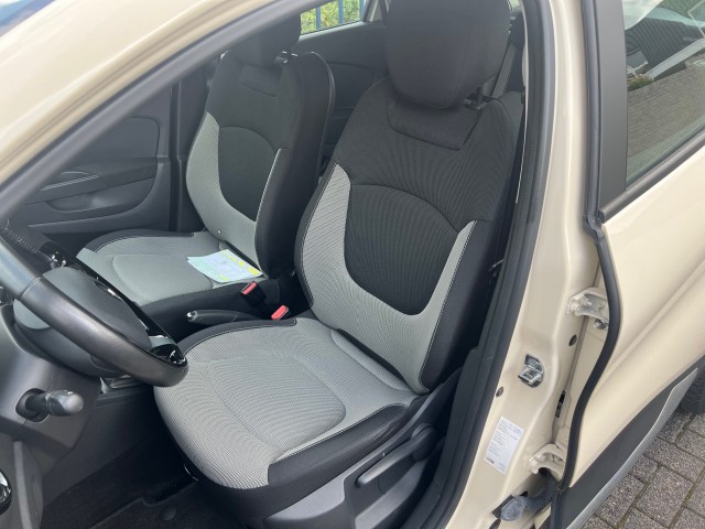 RENAULT CAPTUR 0.9 TCE LIMITED Timmermans Auto, 5591 RB Heeze