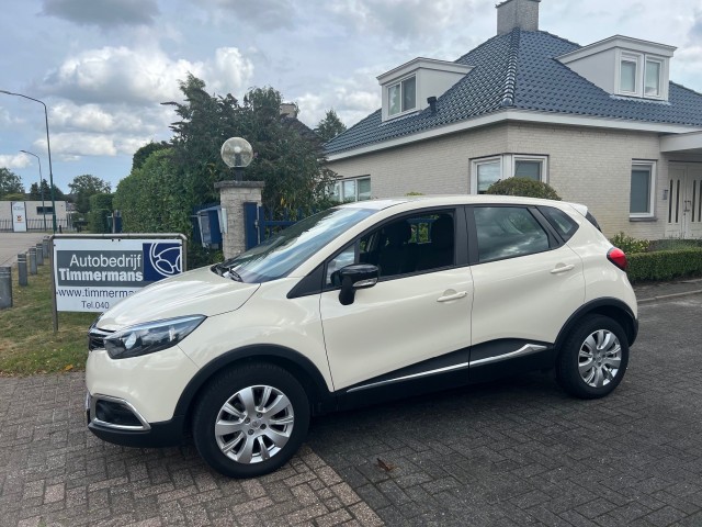 RENAULT CAPTUR 0.9 TCE LIMITED Timmermans Auto, 5591 RB Heeze