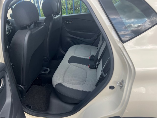 RENAULT CAPTUR 0.9 TCE LIMITED Timmermans Auto, 5591 RB Heeze
