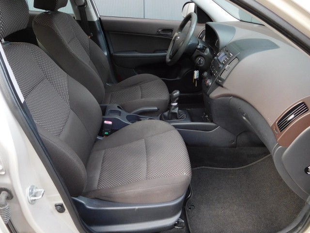 HYUNDAI I30 1.4i i-Drive Cool Autobedrijf Zuurbier, 1731 LJ Winkel