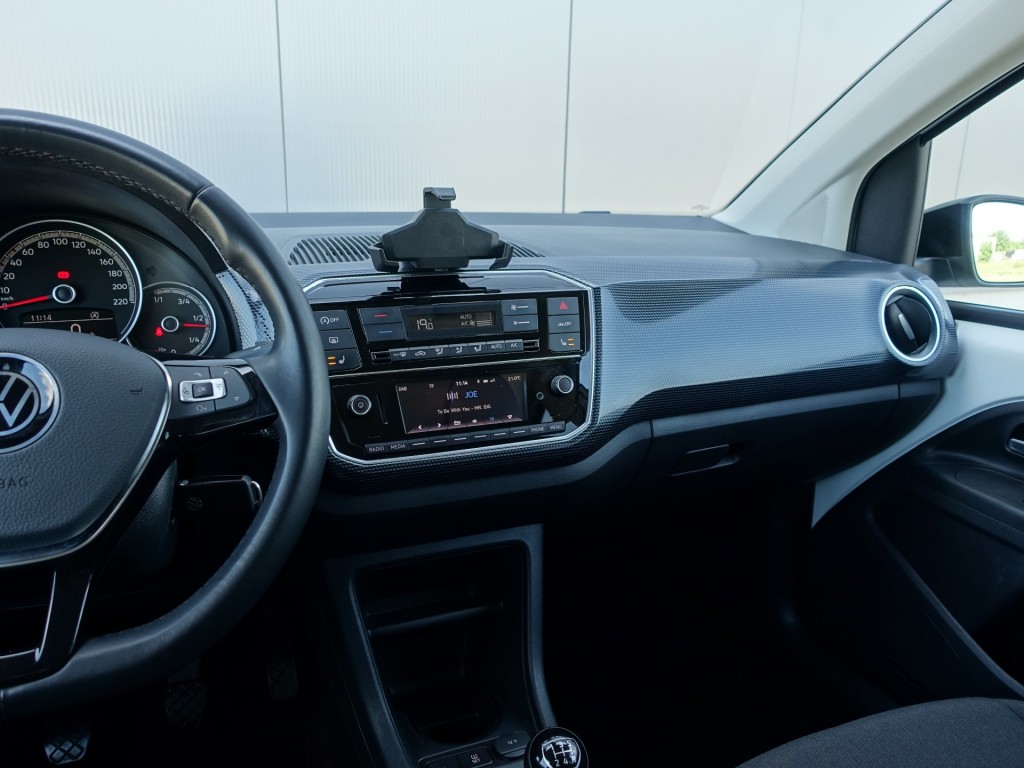 VOLKSWAGEN, UP