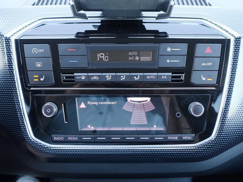 VOLKSWAGEN, UP