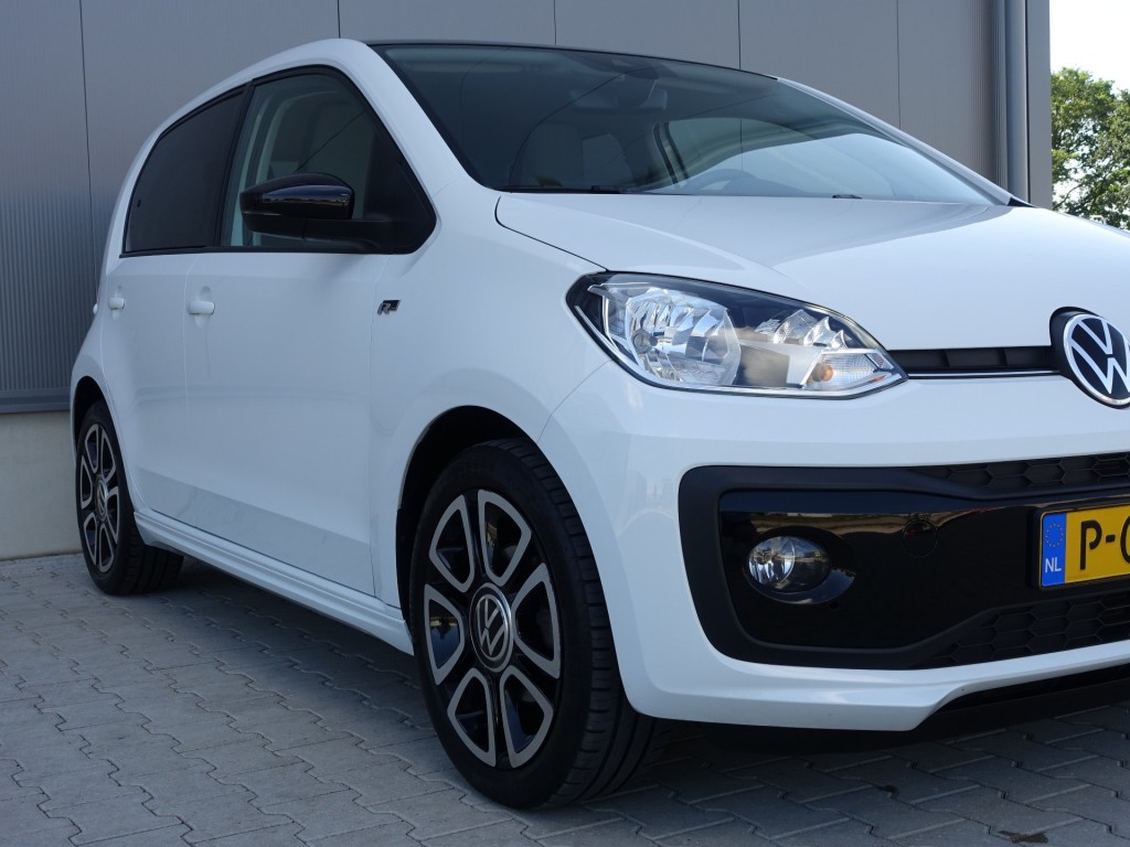 VOLKSWAGEN, UP