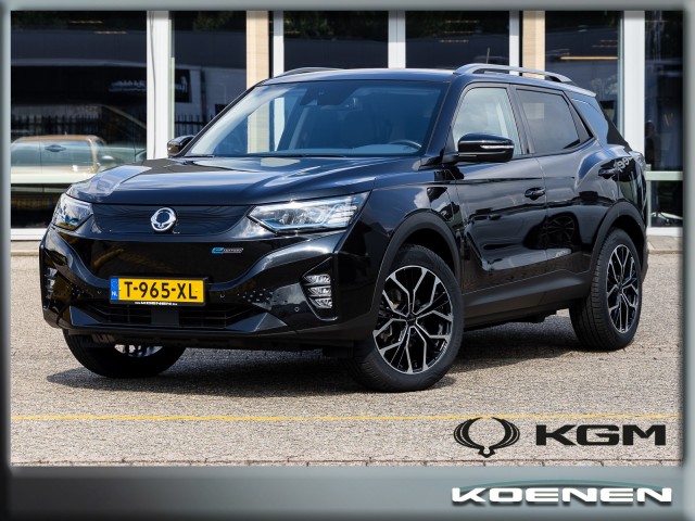 Ssangyong Korando - Titanium / Leer / LED / Navi / 1500Kg trekgew/ 19 Blackline