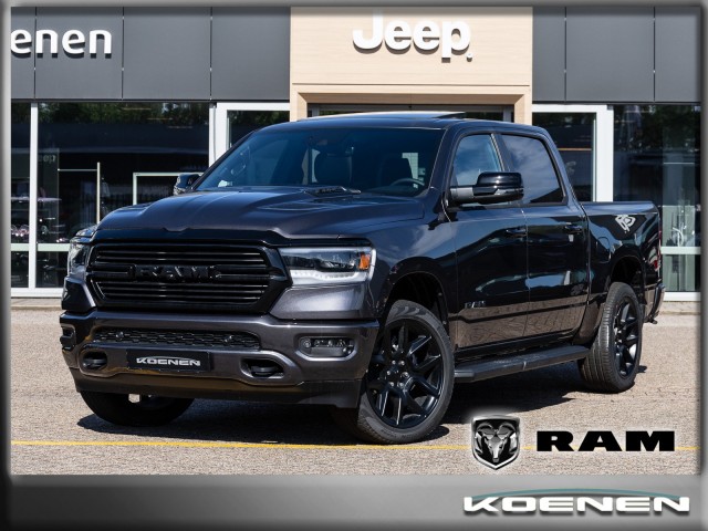 DODGE RAM PICKUP 5.7i V8 4x4 Aut. Laramie Night Luchtvering / Pano / G3 / ADAPT., Koenen Autobedrijf BV, Echt