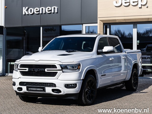 Dodge Ram pickup - 5.7 V8 HEMI 402 PK Laramie Sport, Luchtvering, Treeplanken, Pano