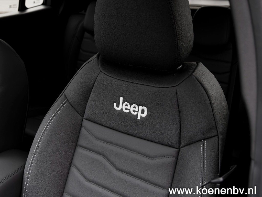 JEEP, AVENGER