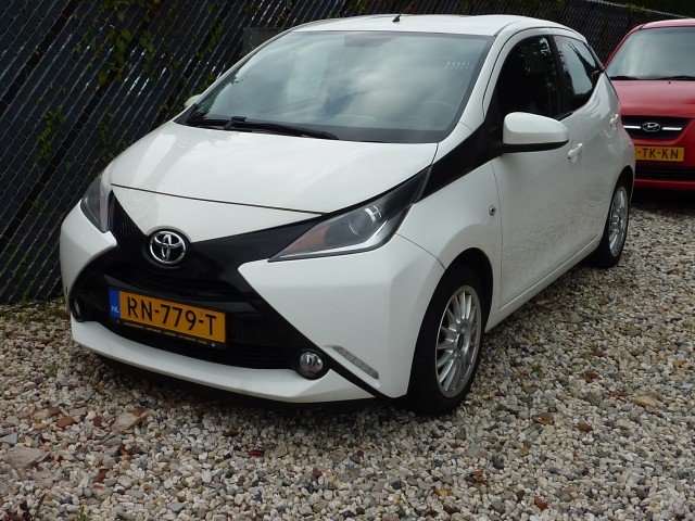 TOYOTA AYGO 1.0 VVT-I X-PLAY, Autovakmeester Joop van Mil, KERKRADE