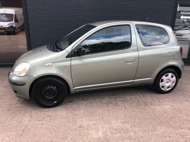 TOYOTA YARIS 1.3 VVTi Terra, Auto de Kievit, Wenum Wiesel