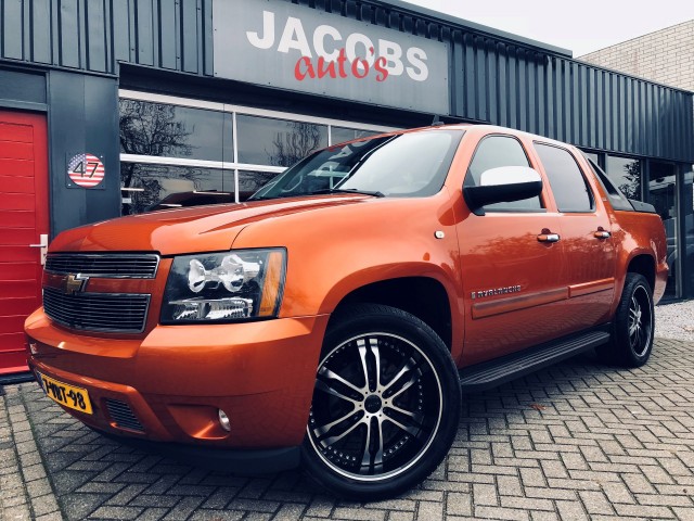 CHEVROLET AVALANCHE 5.3 dubbelcab EXCUSIVE UITVOERING, Jacobs Auto's, Nijmegen