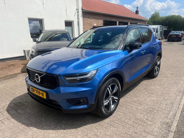 VOLVO XC40 2.0 T4 R-Design automaat Schuifdak Camera Elekt. stoelen, Autobedrijf Goos, Breda