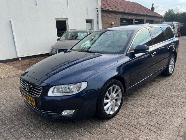 VOLVO V70 T4 Nordic+ Standkachel Stoelverwarming Trekhaak, Autobedrijf Goos, Breda