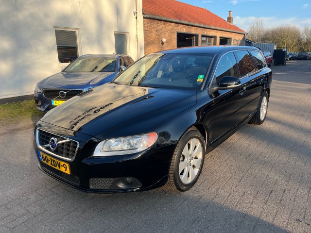 VOLVO V70 T4 Momentum Leder Stoelverwarming, Autobedrijf Goos, Breda