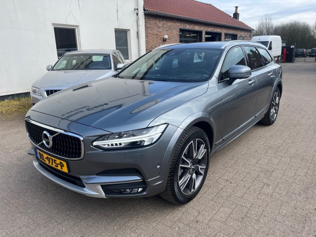 VOLVO V90 CROSS COUNTRY D5 AWD Head Up Massage Bowers & Willins Pilot Assist Schuifdak S, Autobedrijf Goos, Breda
