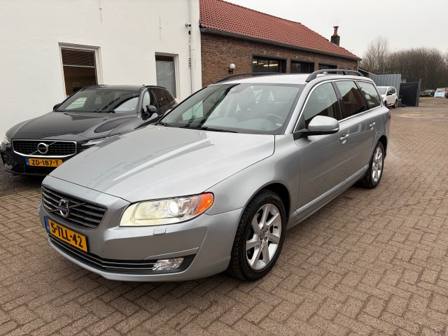 VOLVO V70 1.6 T4 Nordic+ , Autobedrijf Goos, Breda