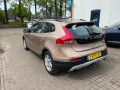 VOLVO V40 CC T4 Momentum, Autobedrijf Goos, Breda