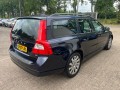 VOLVO V70 3.2 Momentum PDC, Autobedrijf Goos, Breda