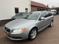 VOLVO V70 T4 Summum Automaat Autobedrijf Goos, Breda