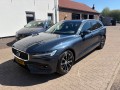 VOLVO V60 B3 Business Pro Pilot Assist Harman/Kardon Camera Stuurverwarming Autobedrijf Goos, Breda