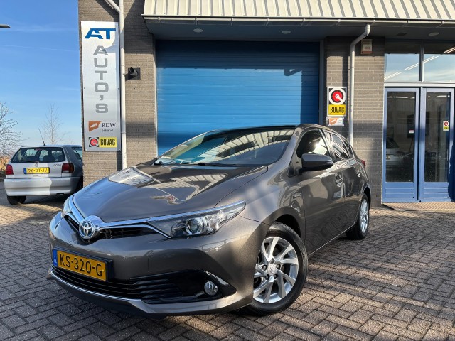 TOYOTA AURIS 1.8 HYBRID BUS. PLUS, AT Auto's, Leiderdorp