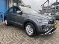 VOLKSWAGEN T-ROC 1.0 TSI LIFE BUSINESS, AT Auto's, Leiderdorp